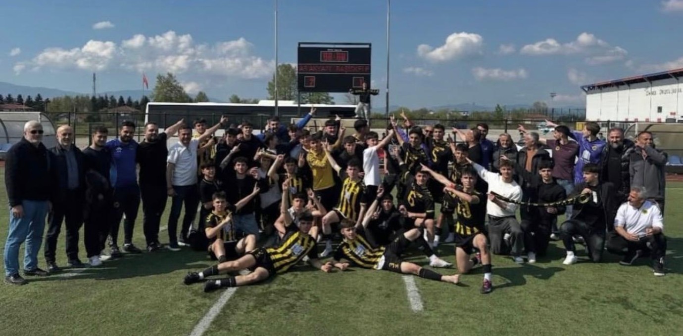 U-18 Türkiye Şampiyonası'nda Final Müsabakası Heyecanı